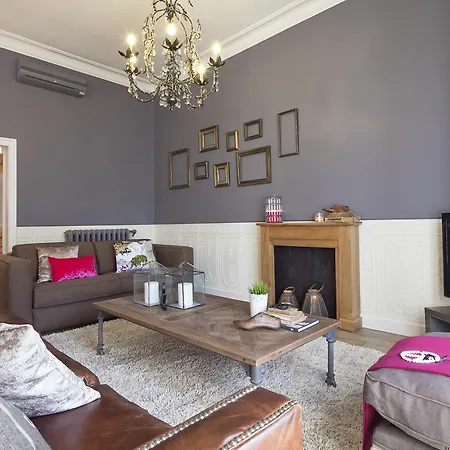 Catalunya Palace Apartment